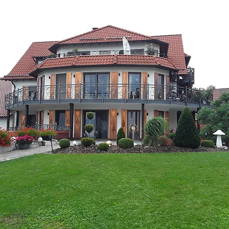 شقة Feriendomizil Berta Benzingen 2 *