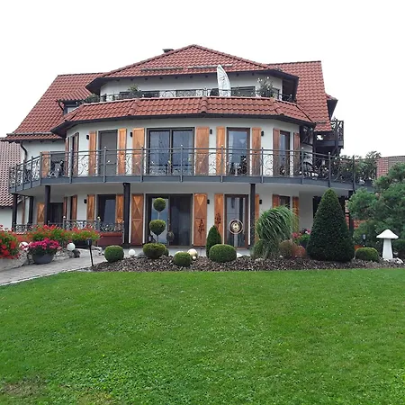 Feriendomizil Berta Benzingen 2 * Winterlingen